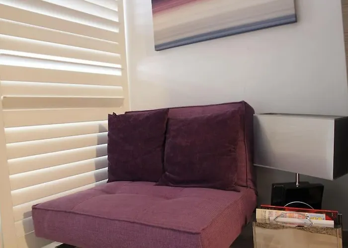 C056-cannes Rue Antibes - * カンヌ